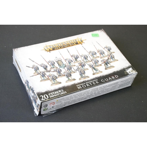 1624 - Games Workshop - Collection of seven boxed Warhammer to include Age Of Sigmar Slaves To Darkness, Ag... 