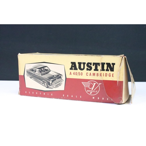 437 - Boxed Victory Models Austin A 40/50 Cambridge battery operated scale model, in Ivory colourway. (Mod... 