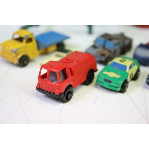 454 - Collection of mixed toys to include a quantity of Britain's metal and plastic figures, vehicles and ... 