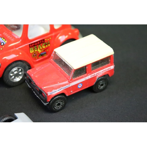 1271 - Collection of play worn diecast models to include Matchbox, Mattel Hot Wheels, Corgi etc