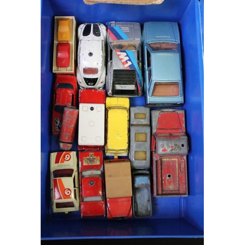 1273 - Quantity of mid 20th C onwards play worn diecast models to include Matchbox, Corgi, Dinky etc featur... 