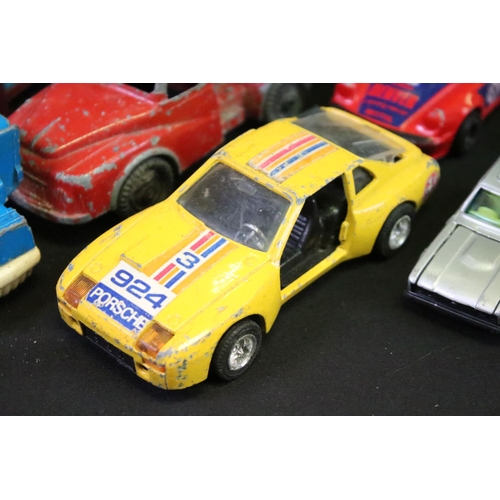 1273 - Quantity of mid 20th C onwards play worn diecast models to include Matchbox, Corgi, Dinky etc featur... 