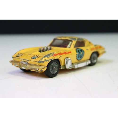 1381 - Three boxed Corgi diecast models to include 337 Customised Chevrolet Corvette Sting Ray in yellow (h... 