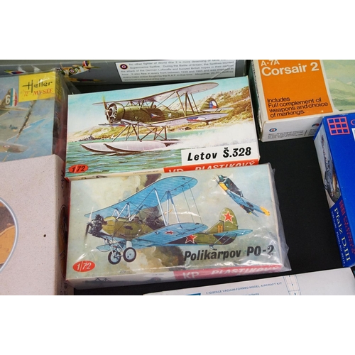 325 - 21 Boxed & unbuilt plastic aircraft model kits, mostly 1:48 to 1:72 scale, to include Frog, Merit, H... 