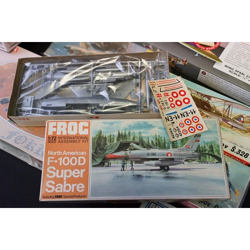 325 - 21 Boxed & unbuilt plastic aircraft model kits, mostly 1:48 to 1:72 scale, to include Frog, Merit, H... 