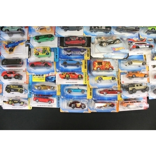 1084 - 65 Carded / boxed Mattel Hot Wheels diecast models featuring 2 x boxed Gotta Go 2, Batman, Avant Gar... 