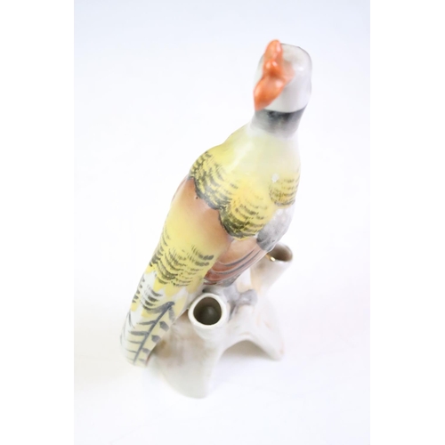 43 - Eight ceramic bird figures to include 4 x Royal Worcester examples (2 x 3377 Yellow Hammers, 3363 Pi... 