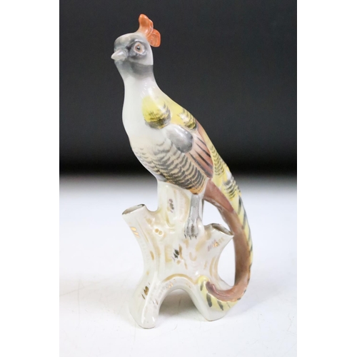 43 - Eight ceramic bird figures to include 4 x Royal Worcester examples (2 x 3377 Yellow Hammers, 3363 Pi... 