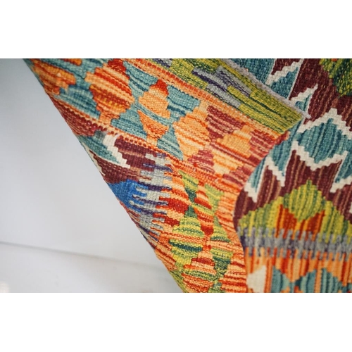 662 - Woollen Hand Knotted Chobi Kilim Rug, 158cm x 100cm