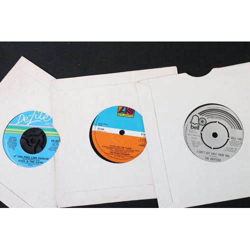 709 - Vinyl - Over 120 Soul / Funk / Disco / Reggae 7” singles including promos to include: James Brown, S... 