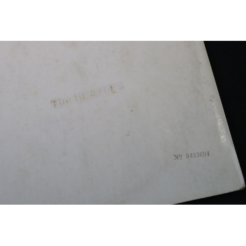 725 - Vinyl - 17 LPs to include The Beatles White Album No. 0453694 Stereo pressing (no inners or inserts)... 