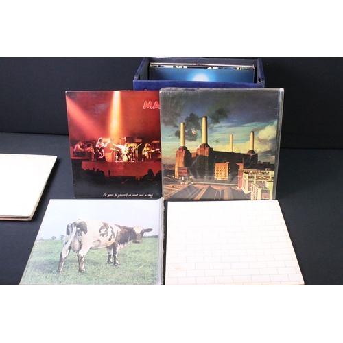 725 - Vinyl - 17 LPs to include The Beatles White Album No. 0453694 Stereo pressing (no inners or inserts)... 