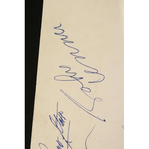 923 - Memorabilia - Full set of The Beatles autographs clearly signed to rear of a promotional postcard ci... 