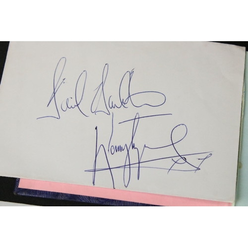 924 - Memorabilia - Autograph book containing various signatures to include Paul McCartney (dedicated 'To ... 