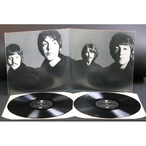 375 - Vinyl - 4 The Beatles LPs to include The Beatles Second Album (Capitol ST 2080) US pressing, Abbey R... 