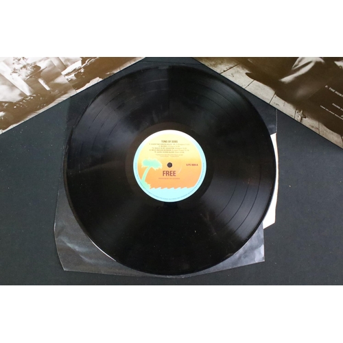 376 - Vinyl - 3 Free LPs to include Live (ILPS 9160 pink rim Island label), Free At Last (ILPS 9192 pink r... 