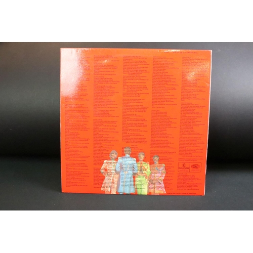 382 - Vinyl - 2 copies of The Beatles Sgt Pepper (PMC 7027 & PCS 7027).  The Gramophone Co Ltd and Sold In... 