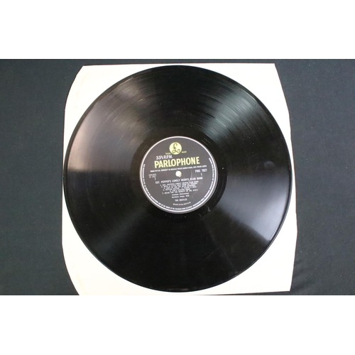 382 - Vinyl - 2 copies of The Beatles Sgt Pepper (PMC 7027 & PCS 7027).  The Gramophone Co Ltd and Sold In... 