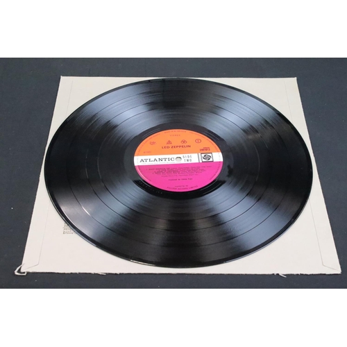 616 - Vinyl - 2 Led Zeppelin UK pressing LPs to include III (2401002 on label 240 1002 on sleeve), plum At... 