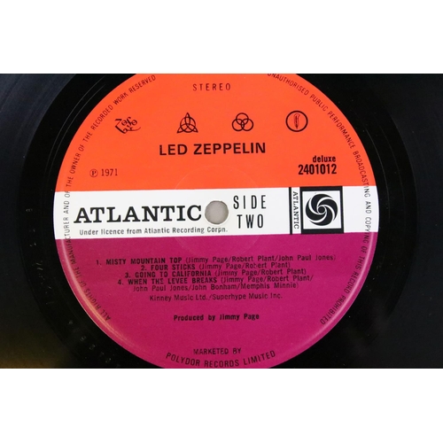 616 - Vinyl - 2 Led Zeppelin UK pressing LPs to include III (2401002 on label 240 1002 on sleeve), plum At... 