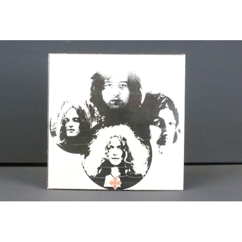 616 - Vinyl - 2 Led Zeppelin UK pressing LPs to include III (2401002 on label 240 1002 on sleeve), plum At... 