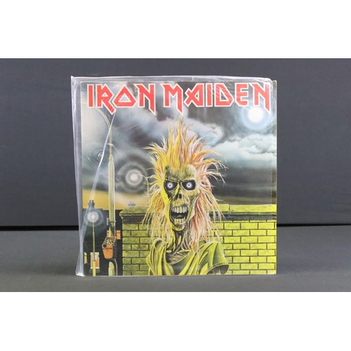 552 - Vinyl - 10 Iron Maiden LPs to include Somewhere In Time, The Number Of The Beast, No Prayer For The ... 