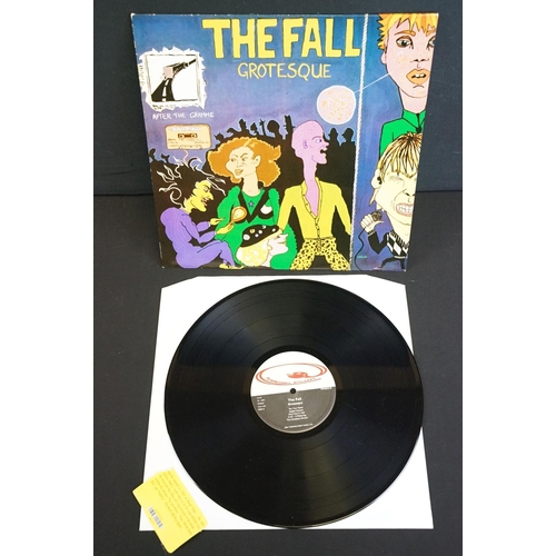 122 - Vinyl - 11 The Fall LPs spanning their career to include Room To Live (Earmark – 40041), Grotesque A... 