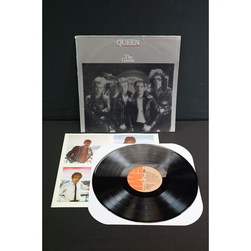 123 - Vinyl - 4 Queen & members LPs, 1 12