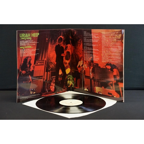 125 - Vinyl - 5 Uriah Heap LPs on Bronze Records to include Very 'eavy very 'umble, Salisbury, Demons & Wi... 