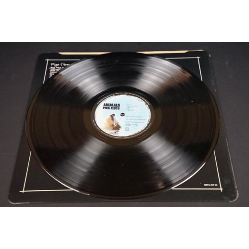 689 - Vinyl - Pink Floyd Animals LP (SHVL 815).  Wide spine, A2U / B3U matrices, cardboard lyric inner wit... 