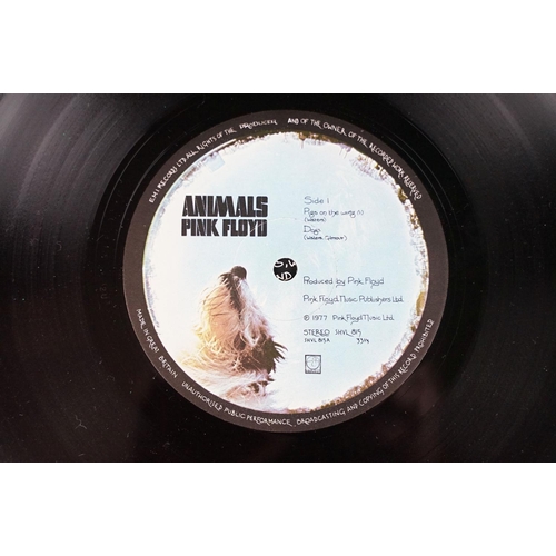 689 - Vinyl - Pink Floyd Animals LP (SHVL 815).  Wide spine, A2U / B3U matrices, cardboard lyric inner wit... 