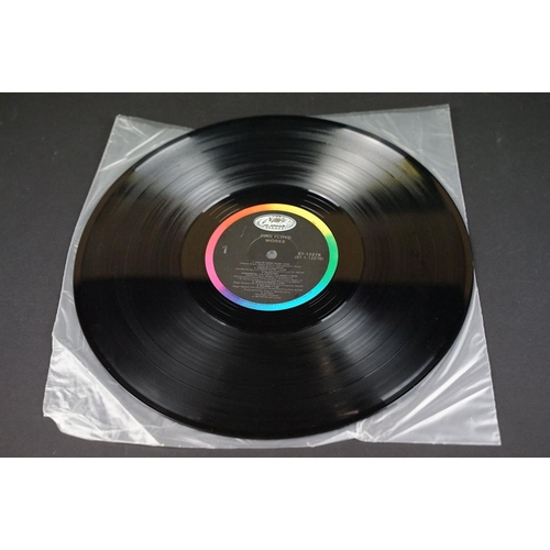 691 - Vinyl - 4 rare Pink Floyd LPs to include The Final Cut (US banded for radio - demo) Ex, Works (US) E... 