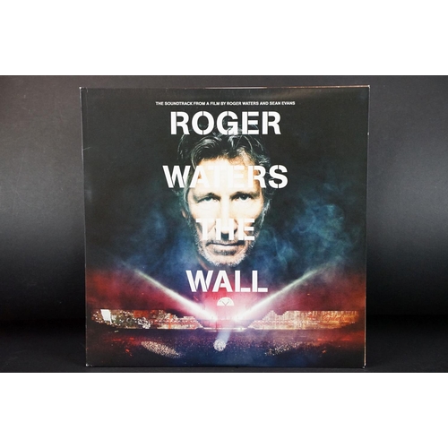 692 - Vinyl - 3 Roger Waters LPs to include The Wall Live In Berlin, The Wall Soundtrack (triple), The Bod... 