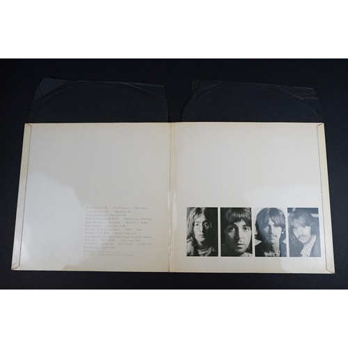 19 - Vinyl - The Beatles White Album low number0046829 mono, Mfd. In U.K. label credits, 2 black inners +... 