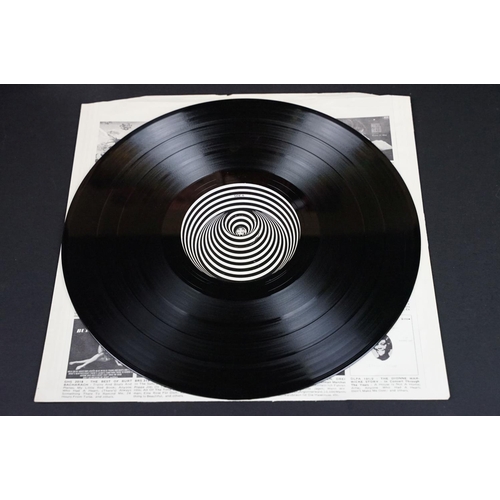 561 - Vinyl - Black Sabbath self titled on Vertigo (V06).  South African pressing, large swirl label, non-... 