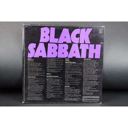 563 - Vinyl - Black Sabbath Master Of Reality on Vertigo 6360 050.  Black small swirl label, no poster, sw... 