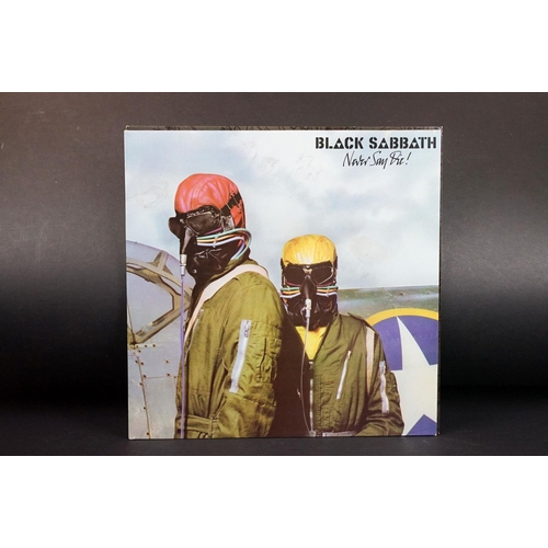 566 - Vinyl - 7 Black Sabbath LPs to include Self Titled (NEL 6002) sleeve has Dutch printer, We Sold Our ... 