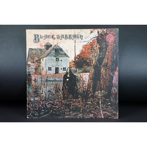 574 - Vinyl - Black Sabbath self titled on Vertigo (V06), large swirl label, name to label and sleeve, no ... 