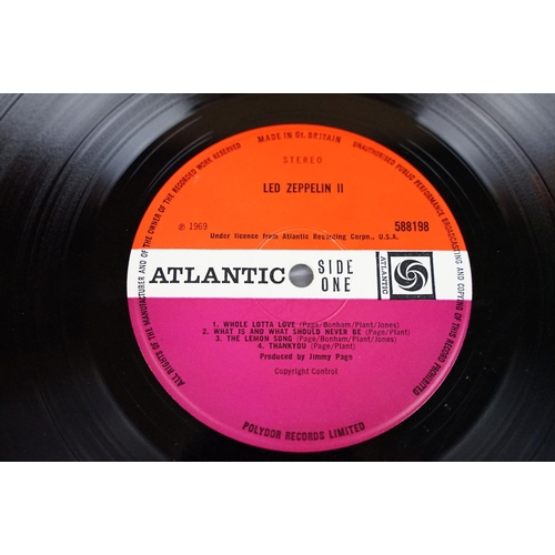 58 - Vinyl - Led Zeppelin II on Atlantic 588198.  Plum Atlantic labels with 'wreck' misprint, A2/B2 matri... 