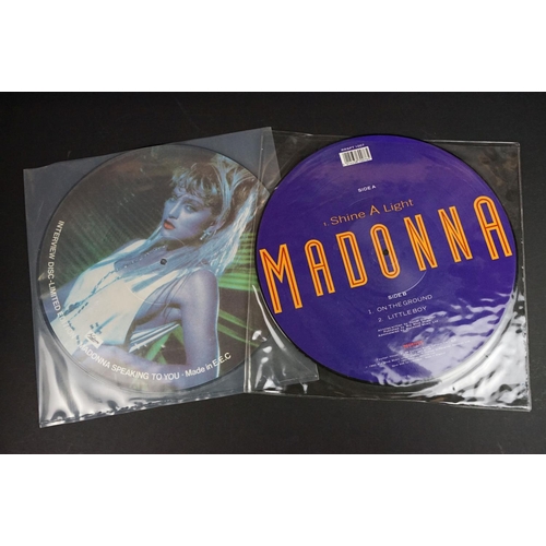 698 - Vinyl - 8 Madonna 12