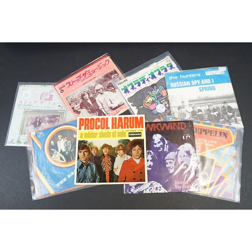 290 - Vinyl - 48 Foreign pressing 7” singles, many with rare picture sleeves to include: Led Zeppelin, Haw... 