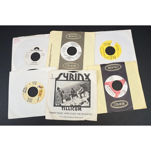 291 - Vinyl - 40 USA pressing Rock / Pop 7” singles including many demo promos, to include: Led Zeppelin, ... 