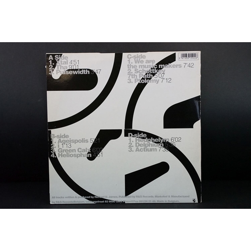 389 - Vinyl - Aphex Twin, 4 albums and one 12” to include: Selected Ambient Works Volume II (US 2012 tripl... 