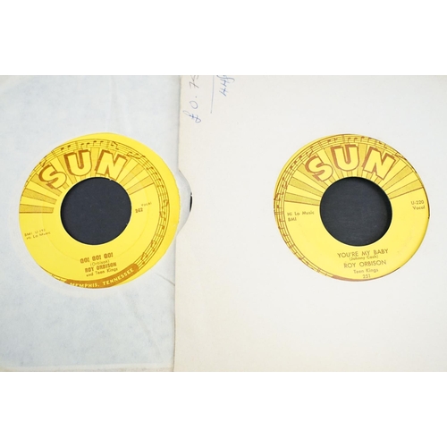 451 - Vinyl - 4 Roy Orbison original USA pressings on Sun Records to include: Sweet And Easy To Love (Sun ... 