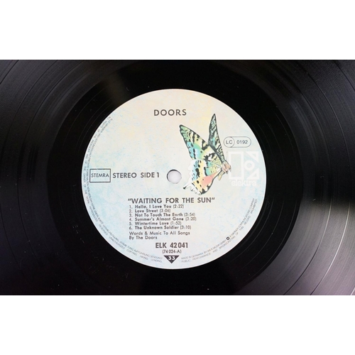 496 - Vinyl - 4 The Doors LPs to include LA Woman (K42090 German press), Self Titled (K42012), The Soft Pa... 