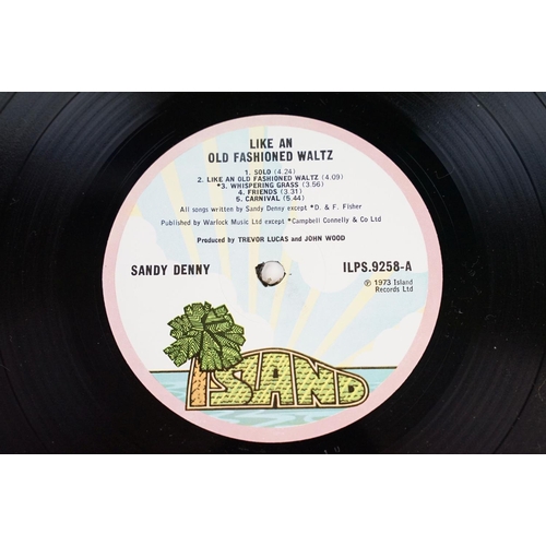 604 - Vinyl - 3 Sandy Denny LPs to include Sandy (ILPS 9207) pink rim Island label, The North Star Grassma... 