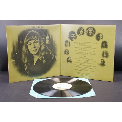 604 - Vinyl - 3 Sandy Denny LPs to include Sandy (ILPS 9207) pink rim Island label, The North Star Grassma... 