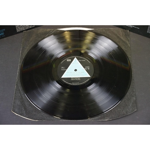 6A - Vinyl - Pink Floyd Dark Side Of The Moon on Harvest SHVL 804.  Solid blue triangle labels.  No inser... 