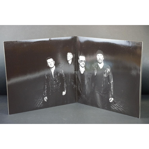 146 - Vinyl - Two recent release LPs to include U2 Songs Of Innocence (White vinyl 4704888) Ex and Jeff Ly... 