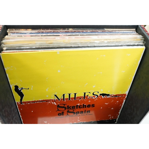 336 - Vinyl - Jazz - 29 Miles Davis albums spanning his career to include original pressings and reissues.... 